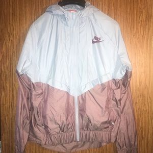 Women Nike windbreaker jacket